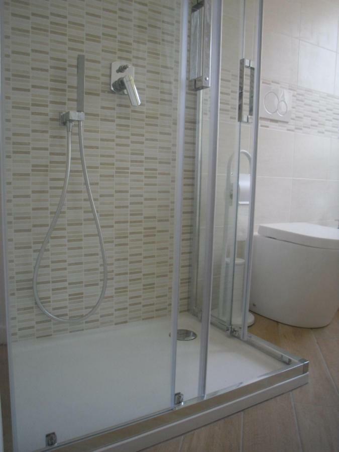 רומא Lovely Little Apartment In Via Aurelia מראה חיצוני תמונה