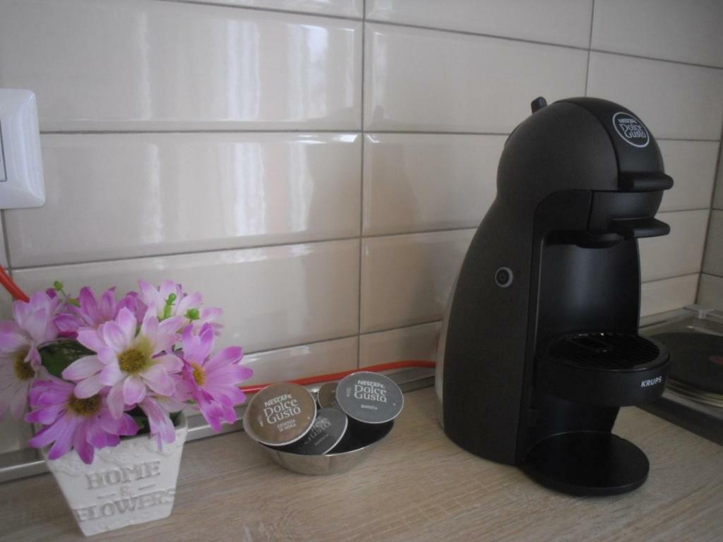 רומא Lovely Little Apartment In Via Aurelia מראה חיצוני תמונה